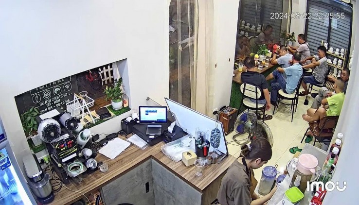 Cho thuê nhà MP Đại La- Hai Bà Trưng DT 60 m2- 2 tầng -Mt 15m - Giá 12 Triệu - Giá nhượng đồ 160tr ctl